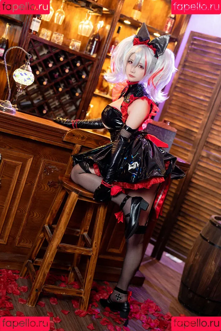 Hoshilily / hoshilily1 / hoshilily_cos / 星之迟迟 Onlyfans Photo Gallery 