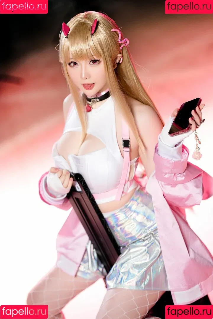 Hoshilily / hoshilily1 / hoshilily_cos / 星之迟迟 Onlyfans Photo Gallery 
