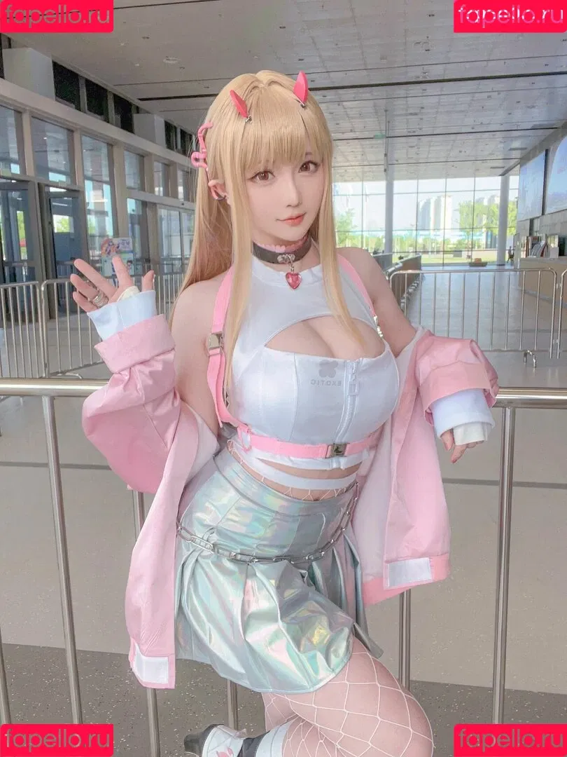 Hoshilily / hoshilily1 / hoshilily_cos / 星之迟迟 Onlyfans Photo Gallery 