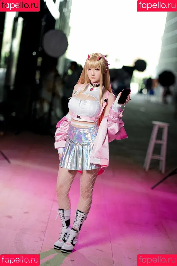 Hoshilily / hoshilily1 / hoshilily_cos / 星之迟迟 Onlyfans Photo Gallery 