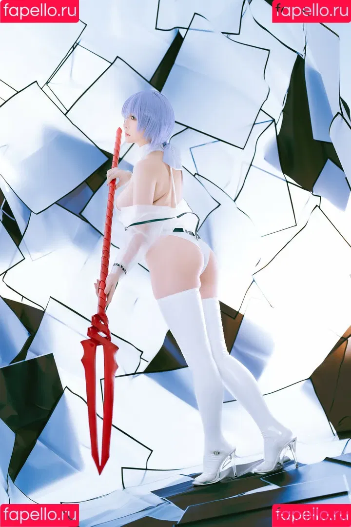 Hoshilily / hoshilily1 / hoshilily_cos / 星之迟迟 Onlyfans Photo Gallery 