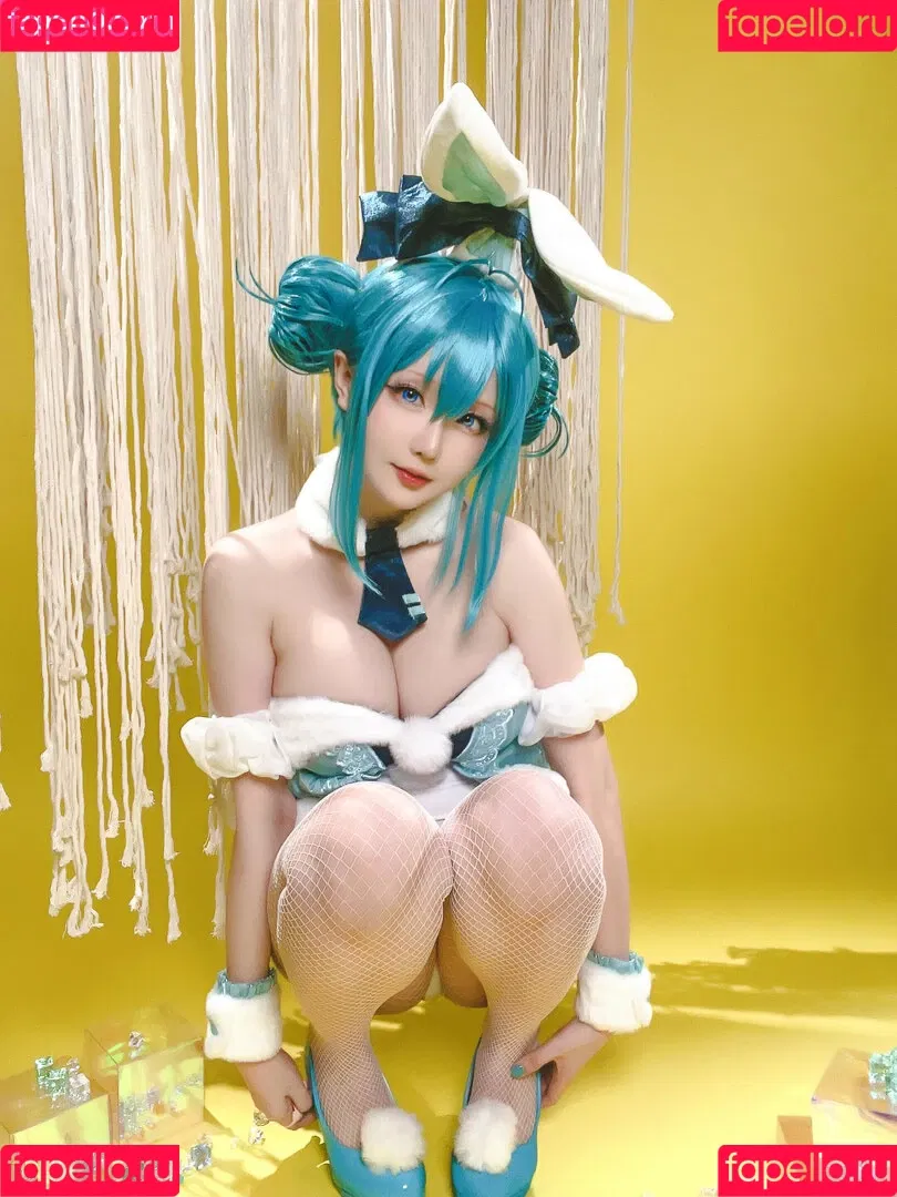 Hoshilily / hoshilily1 / hoshilily_cos / 星之迟迟 Onlyfans Photo Gallery 