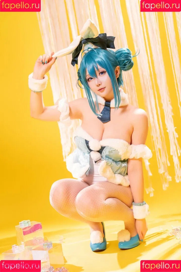 Hoshilily / hoshilily1 / hoshilily_cos / 星之迟迟 Onlyfans Photo Gallery 