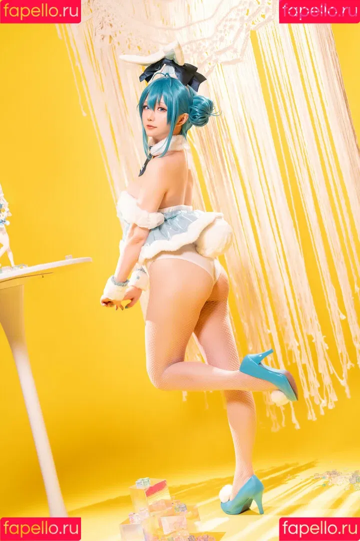 Hoshilily / hoshilily1 / hoshilily_cos / 星之迟迟 Onlyfans Photo Gallery 