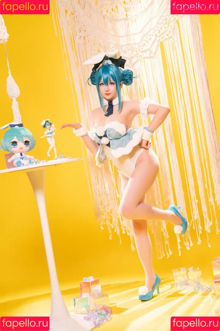 Hoshilily / hoshilily1 / hoshilily_cos / 星之迟迟 Onlyfans Photo Gallery 