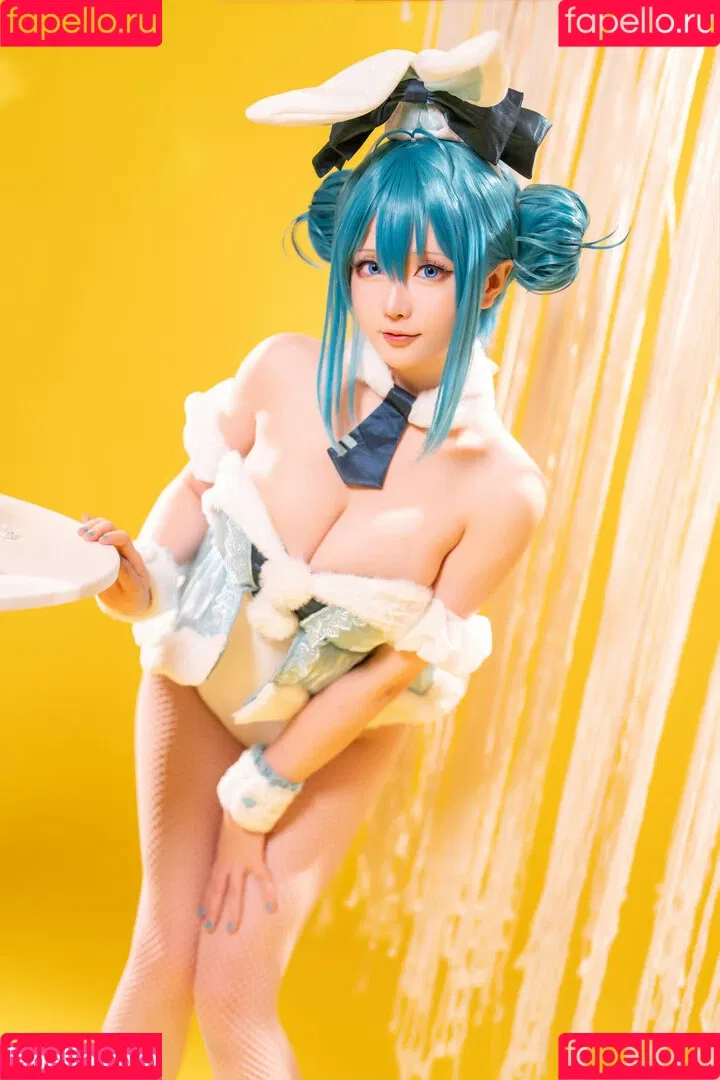 Hoshilily / hoshilily1 / hoshilily_cos / 星之迟迟 Onlyfans Photo Gallery 