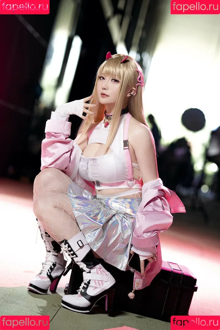Hoshilily / hoshilily1 / hoshilily_cos / 星之迟迟 Onlyfans Photo Gallery 