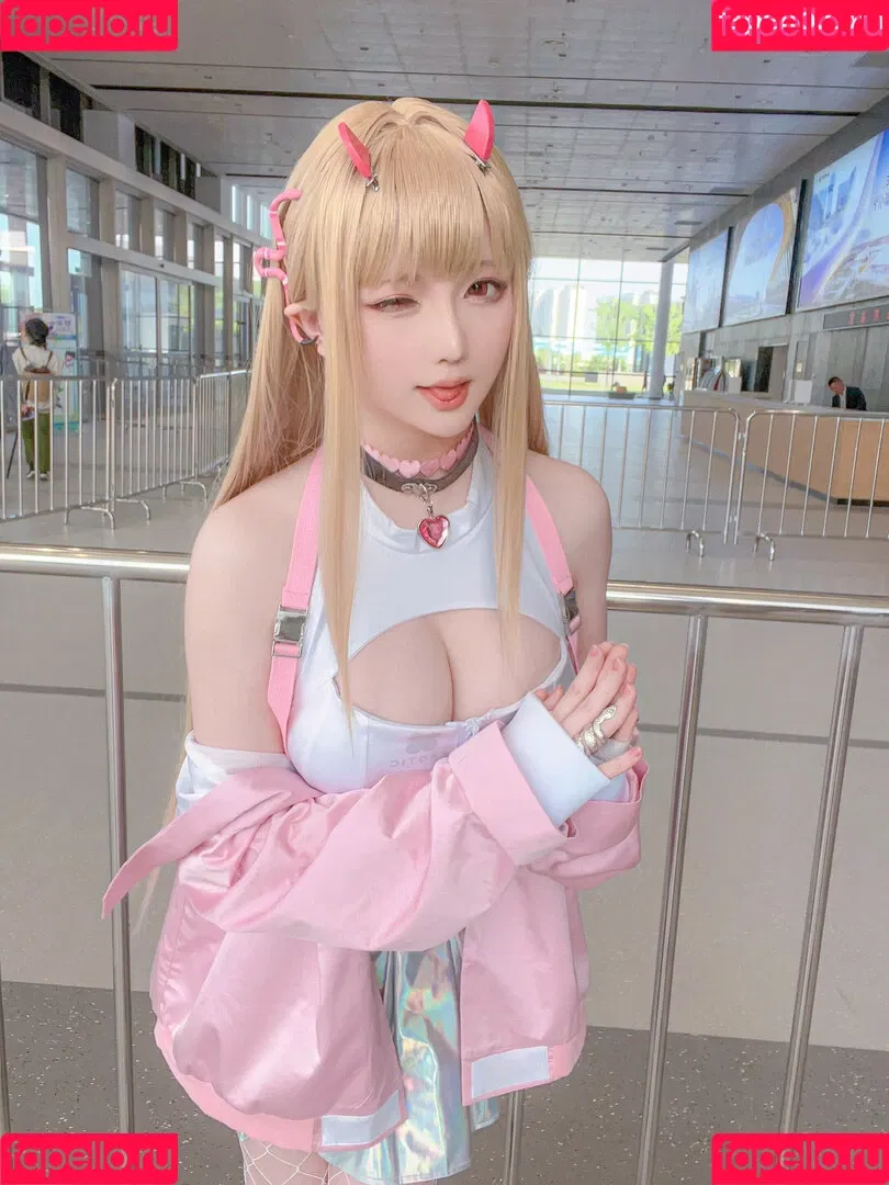 Hoshilily / hoshilily1 / hoshilily_cos / 星之迟迟 Onlyfans Photo Gallery 