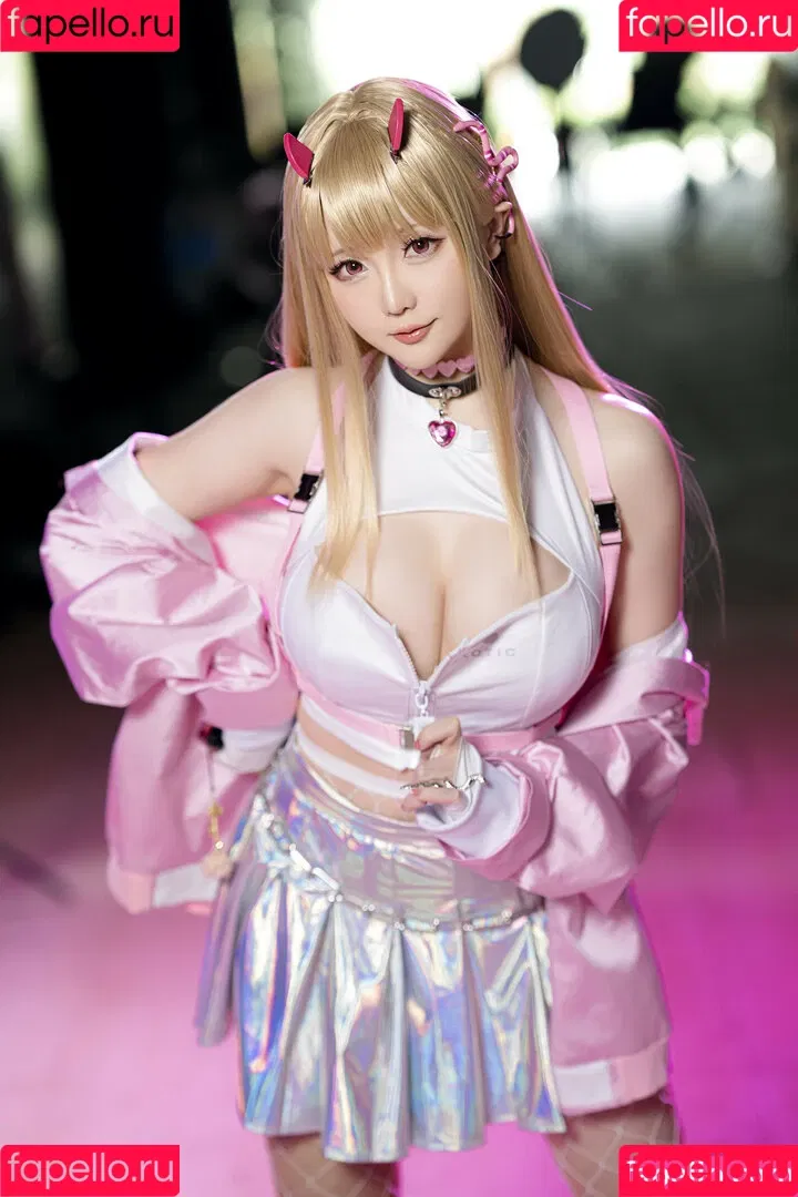 Hoshilily / hoshilily1 / hoshilily_cos / 星之迟迟 Onlyfans Photo Gallery 