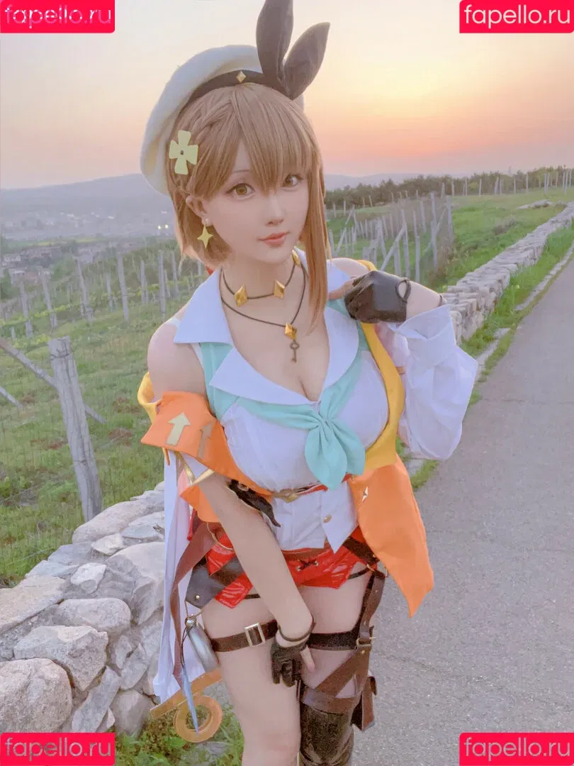 Hoshilily / hoshilily1 / hoshilily_cos / 星之迟迟 Onlyfans Photo Gallery 