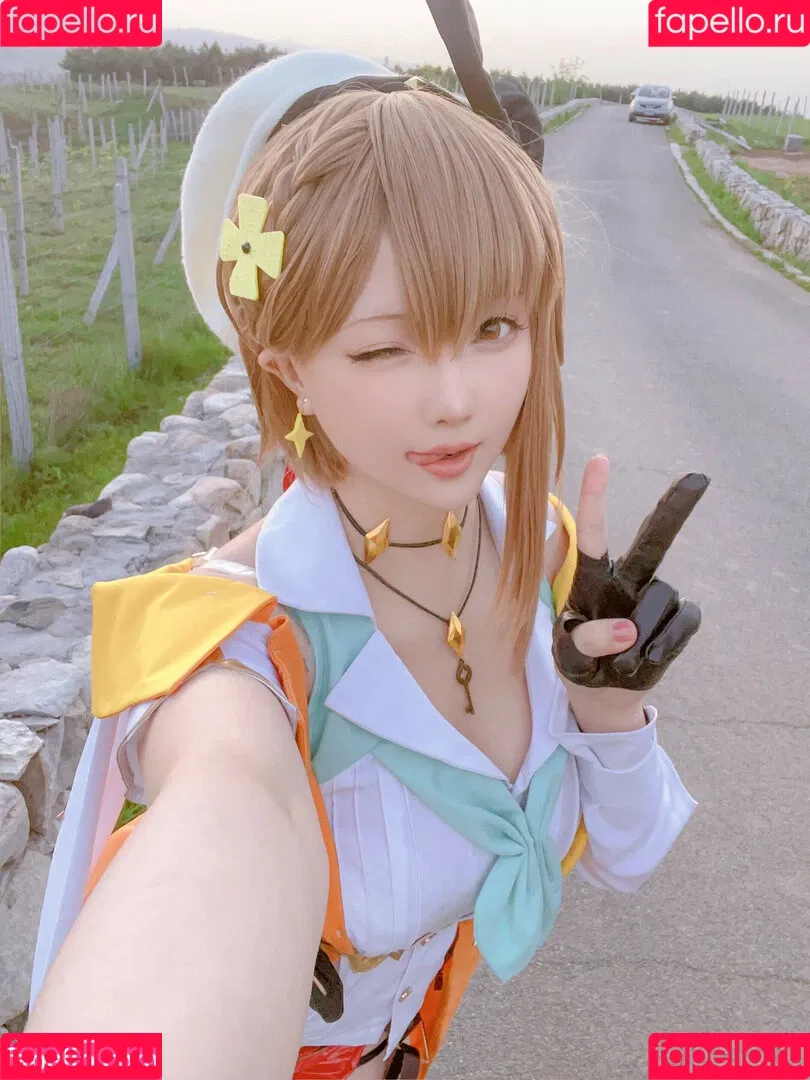 Hoshilily / hoshilily1 / hoshilily_cos / 星之迟迟 Onlyfans Photo Gallery 