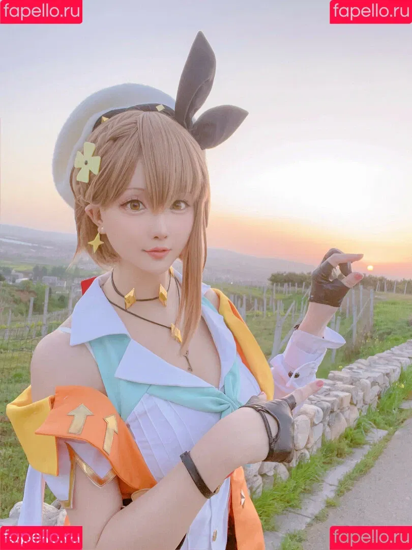 Hoshilily / hoshilily1 / hoshilily_cos / 星之迟迟 Onlyfans Photo Gallery 