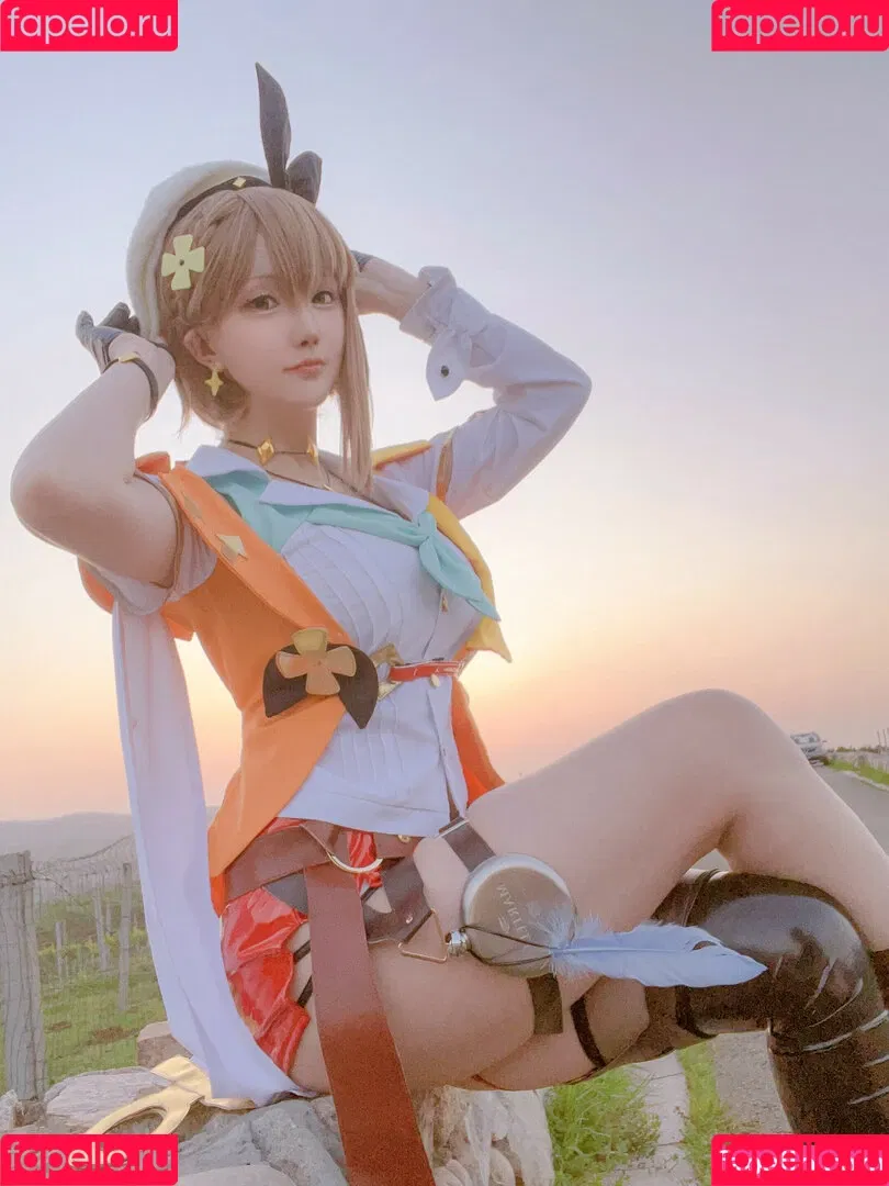 Hoshilily / hoshilily1 / hoshilily_cos / 星之迟迟 Onlyfans Photo Gallery 