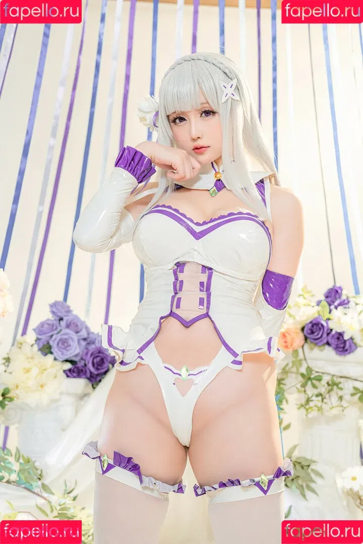 Hoshilily / hoshilily1 / hoshilily_cos / 星之迟迟 Onlyfans Photo Gallery 