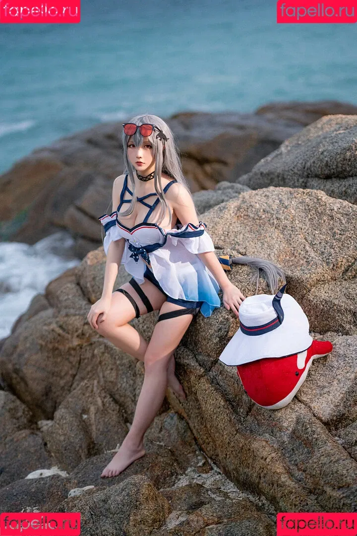 Hoshilily / hoshilily1 / hoshilily_cos / 星之迟迟 Onlyfans Photo Gallery 