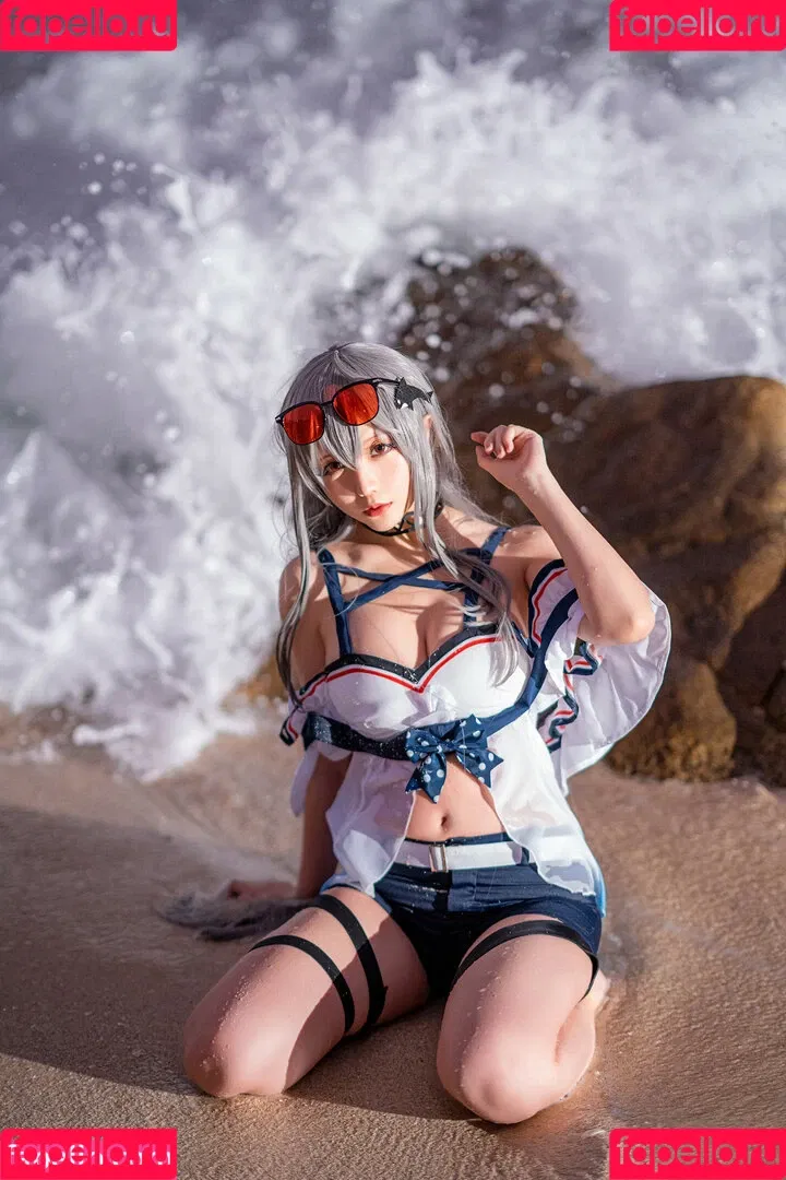 Hoshilily / hoshilily1 / hoshilily_cos / 星之迟迟 Onlyfans Photo Gallery 