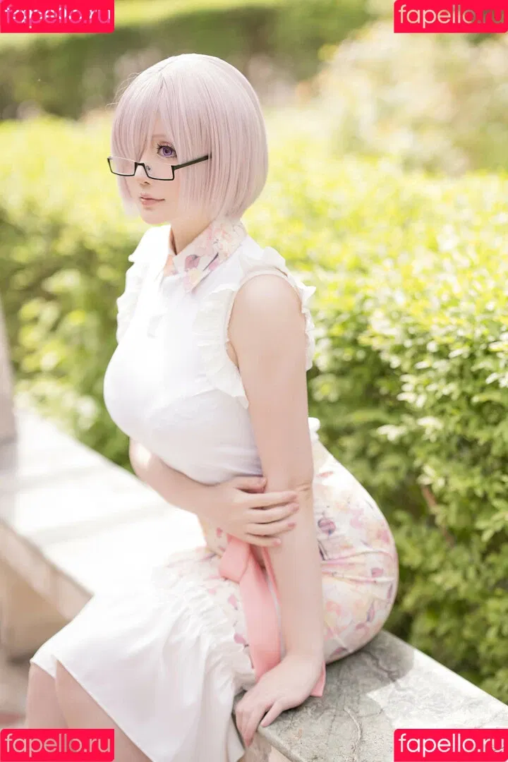 Hoshilily / hoshilily1 / hoshilily_cos / 星之迟迟 Onlyfans Photo Gallery 