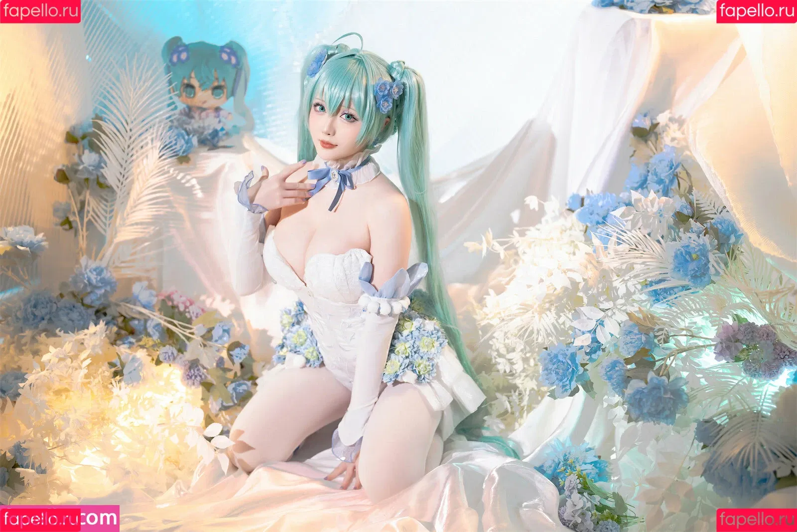 Hoshilily / hoshilily1 / hoshilily_cos / 星之迟迟 Onlyfans Photo Gallery 
