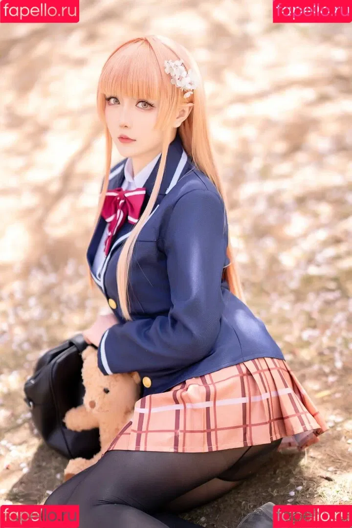Hoshilily / hoshilily1 / hoshilily_cos / 星之迟迟 Onlyfans Photo Gallery 