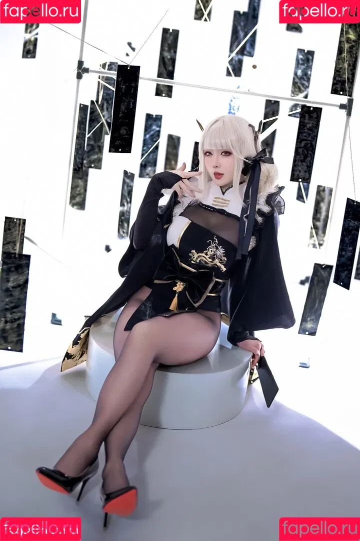 Hoshilily / hoshilily1 / hoshilily_cos / 星之迟迟 Onlyfans Photo Gallery 