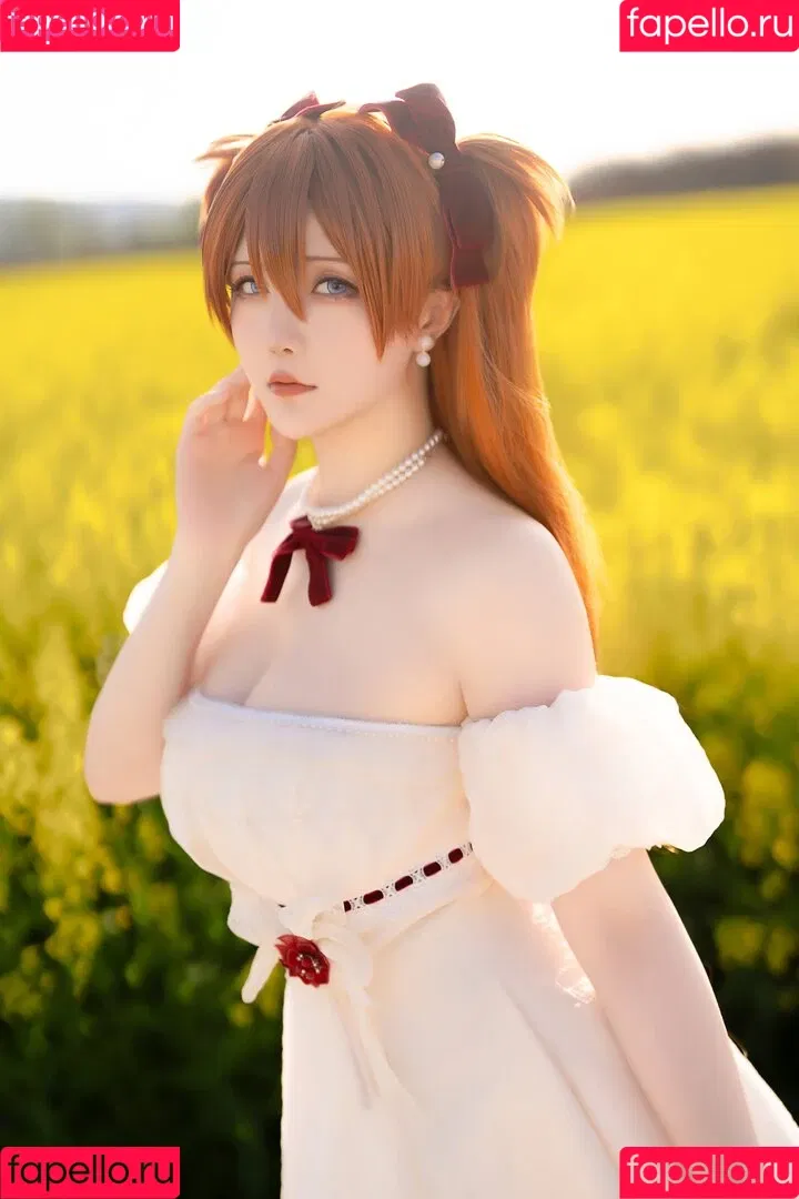 Hoshilily / hoshilily1 / hoshilily_cos / 星之迟迟 Onlyfans Photo Gallery 