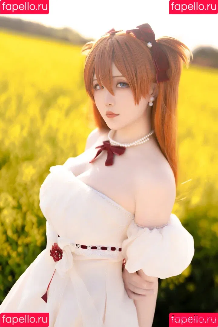 Hoshilily / hoshilily1 / hoshilily_cos / 星之迟迟 Onlyfans Photo Gallery 