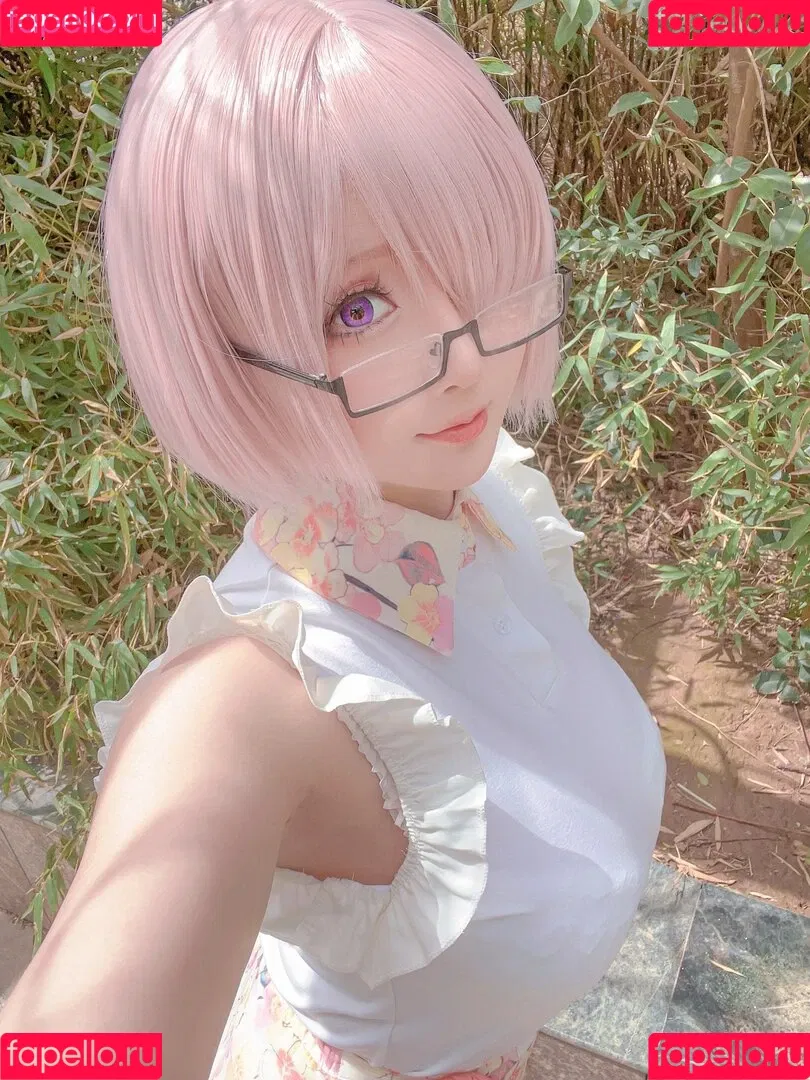 Hoshilily / hoshilily1 / hoshilily_cos / 星之迟迟 Onlyfans Photo Gallery 