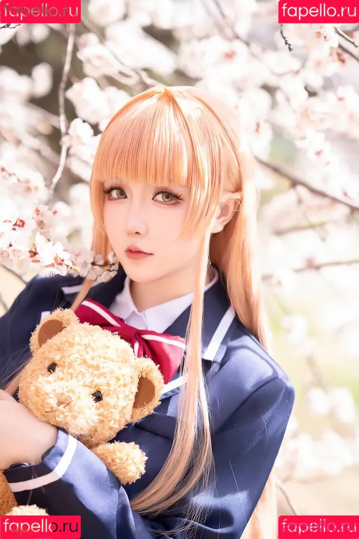 Hoshilily / hoshilily1 / hoshilily_cos / 星之迟迟 Onlyfans Photo Gallery 