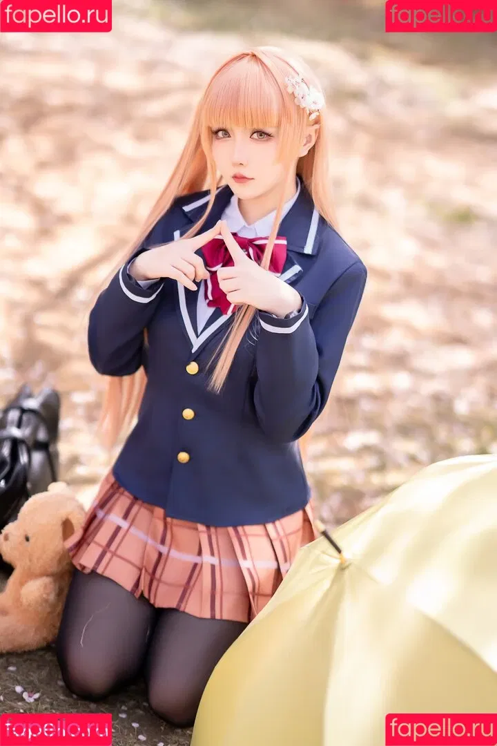 Hoshilily / hoshilily1 / hoshilily_cos / 星之迟迟 Onlyfans Photo Gallery 