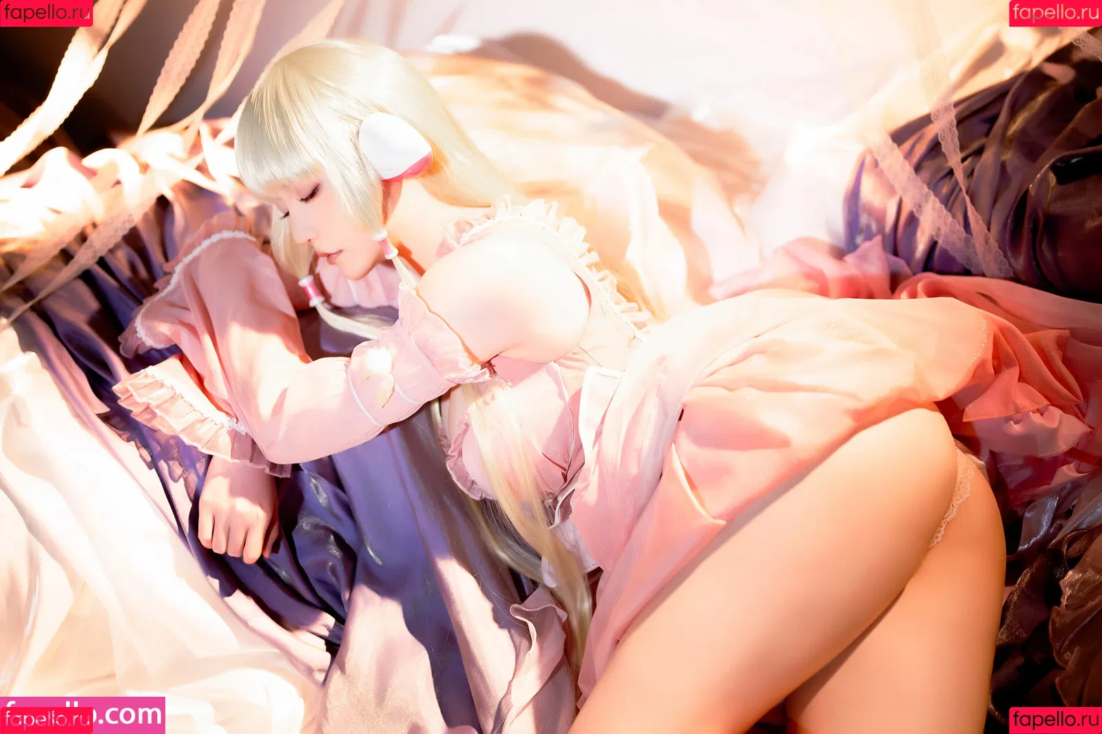 Hoshilily / hoshilily1 / hoshilily_cos / 星之迟迟 Onlyfans Photo Gallery 