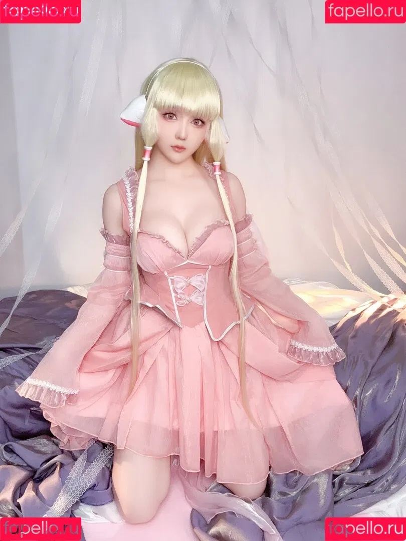 Hoshilily / hoshilily1 / hoshilily_cos / 星之迟迟 Onlyfans Photo Gallery 