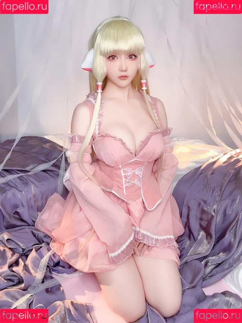 Hoshilily / hoshilily1 / hoshilily_cos / 星之迟迟 Onlyfans Photo Gallery 