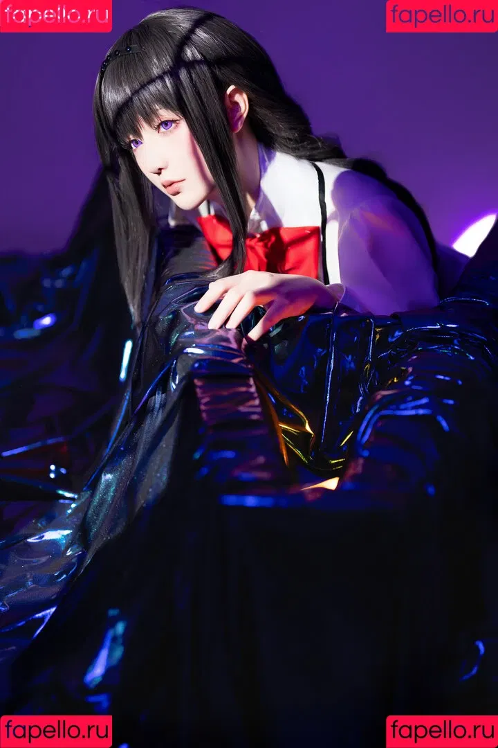 Hoshilily / hoshilily1 / hoshilily_cos / 星之迟迟 Onlyfans Photo Gallery 