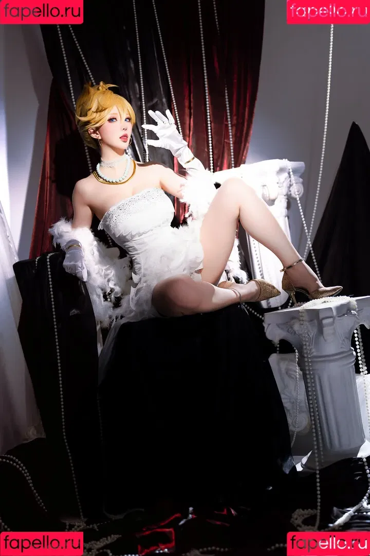 Hoshilily / hoshilily1 / hoshilily_cos / 星之迟迟 Onlyfans Photo Gallery 