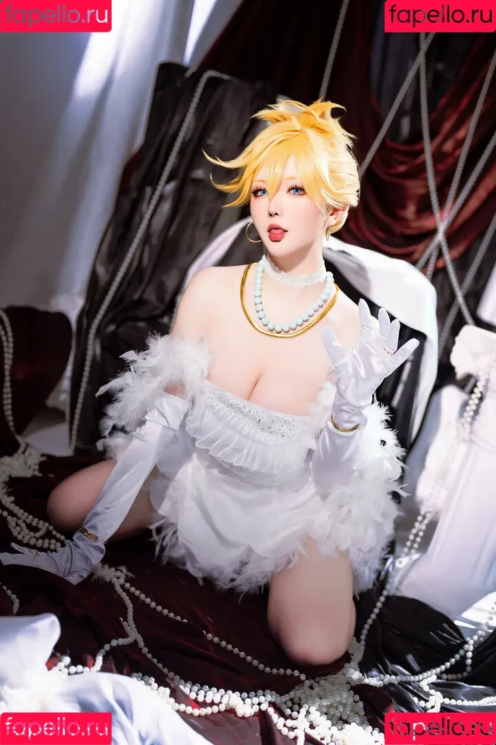 Hoshilily / hoshilily1 / hoshilily_cos / 星之迟迟 Onlyfans Photo Gallery 