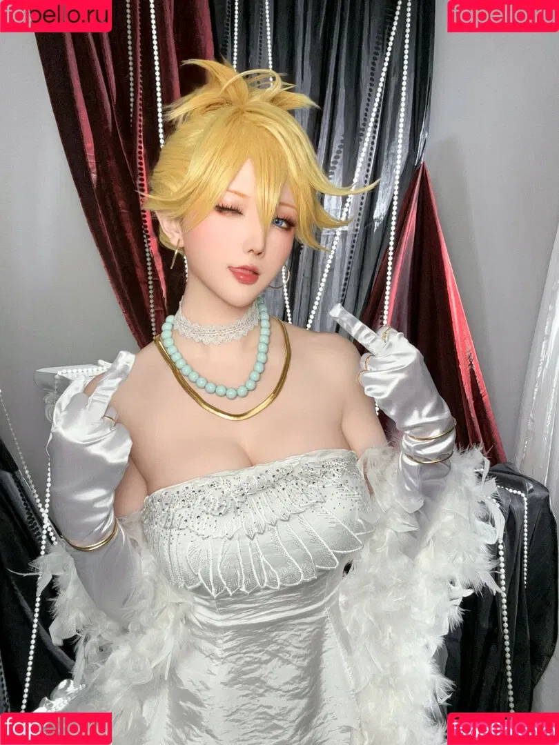 Hoshilily / hoshilily1 / hoshilily_cos / 星之迟迟 Onlyfans Photo Gallery 