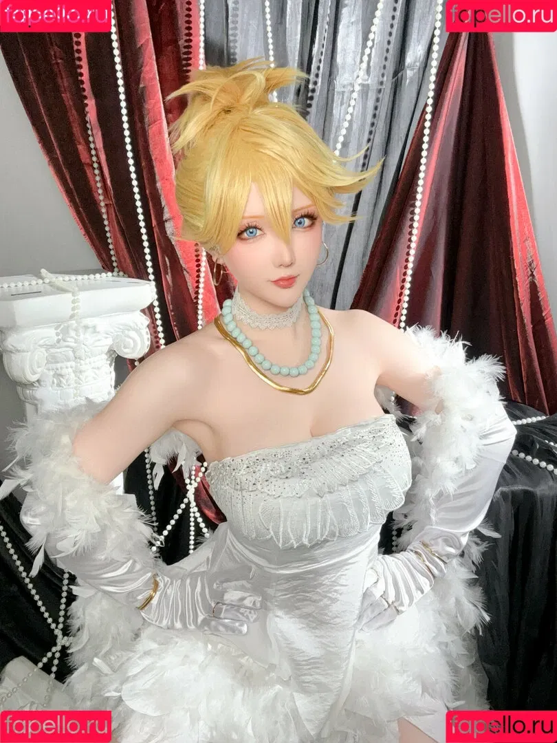 Hoshilily / hoshilily1 / hoshilily_cos / 星之迟迟 Onlyfans Photo Gallery 