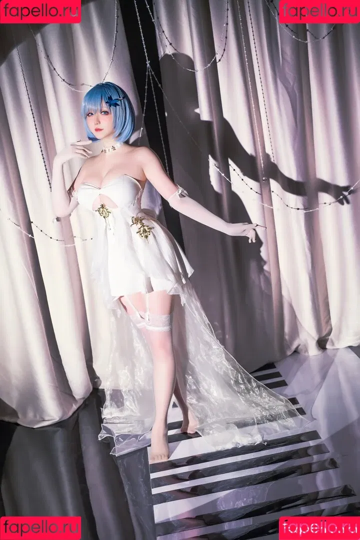 Hoshilily / hoshilily1 / hoshilily_cos / 星之迟迟 Onlyfans Photo Gallery 