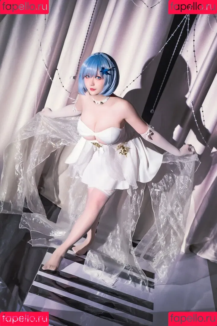 Hoshilily / hoshilily1 / hoshilily_cos / 星之迟迟 Onlyfans Photo Gallery 