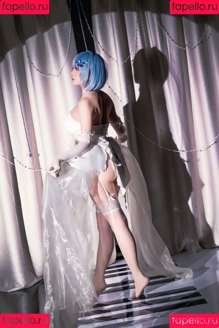 Hoshilily / hoshilily1 / hoshilily_cos / 星之迟迟 Onlyfans Photo Gallery 