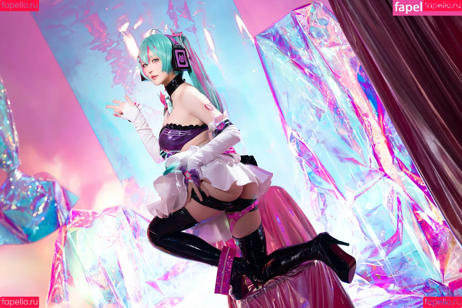Hoshilily / hoshilily1 / hoshilily_cos / 星之迟迟 Onlyfans Photo Gallery 