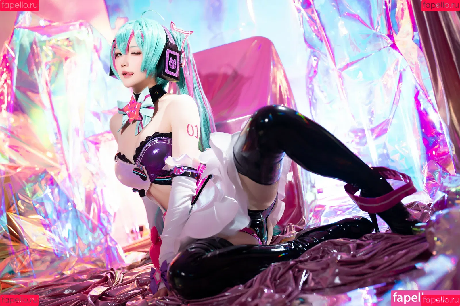 Hoshilily / hoshilily1 / hoshilily_cos / 星之迟迟 Onlyfans Photo Gallery 
