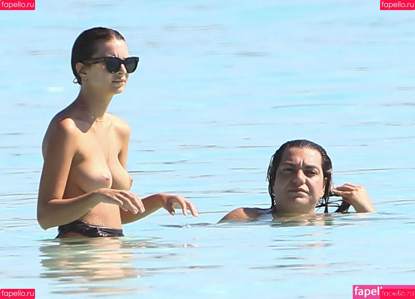 Emily Ratajkowski / emrata Onlyfans Photo Gallery 