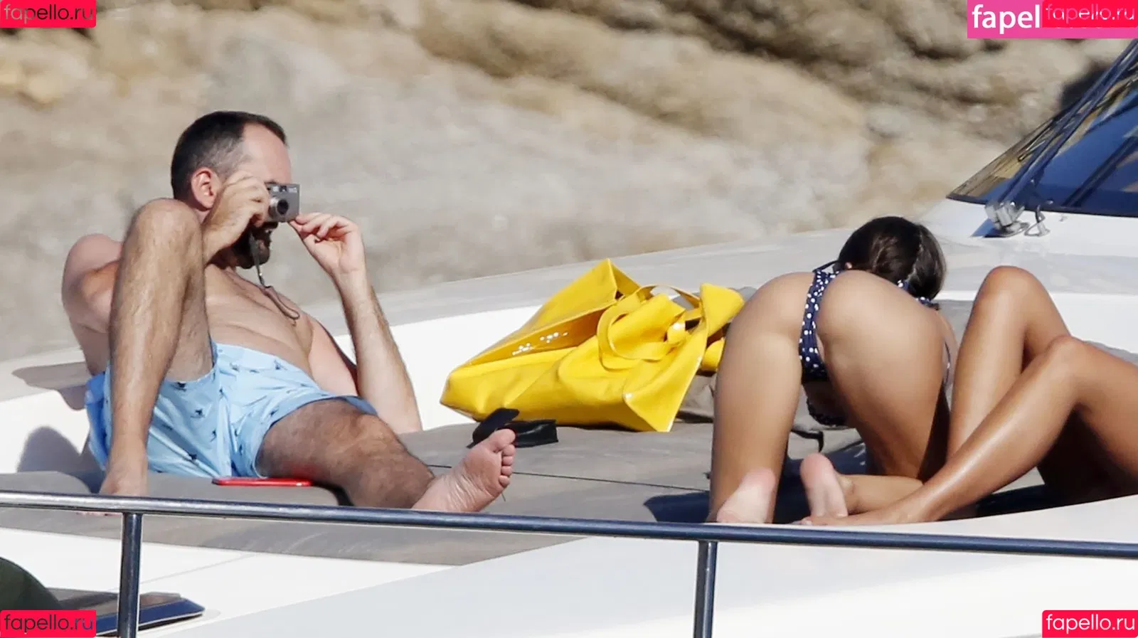 Emily Ratajkowski / emrata Onlyfans Photo Gallery 