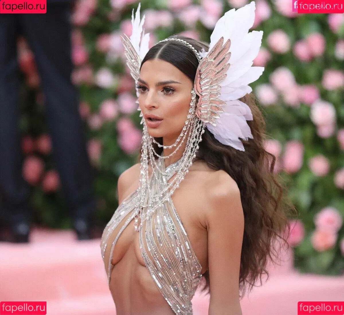 Emily Ratajkowski / emrata Onlyfans Photo Gallery 