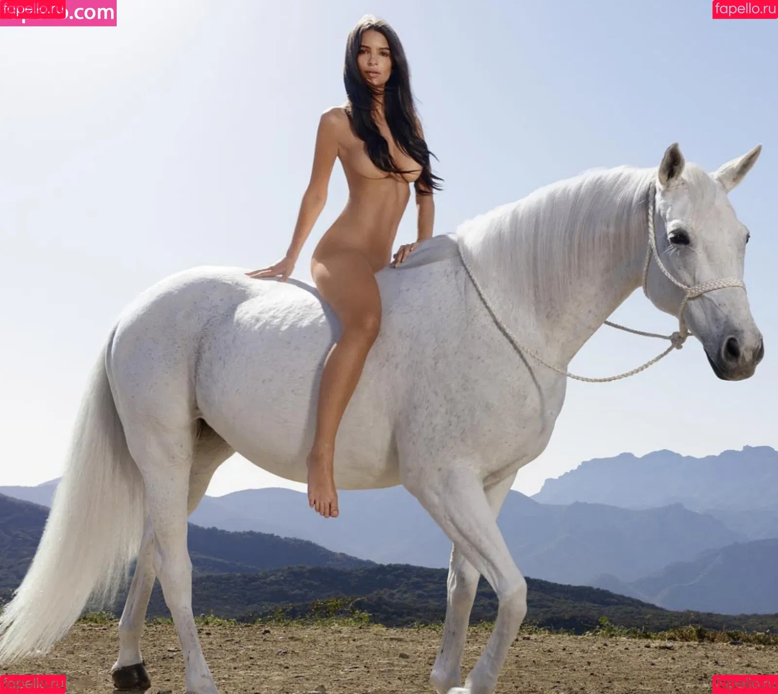 Emily Ratajkowski / emrata Onlyfans Photo Gallery 