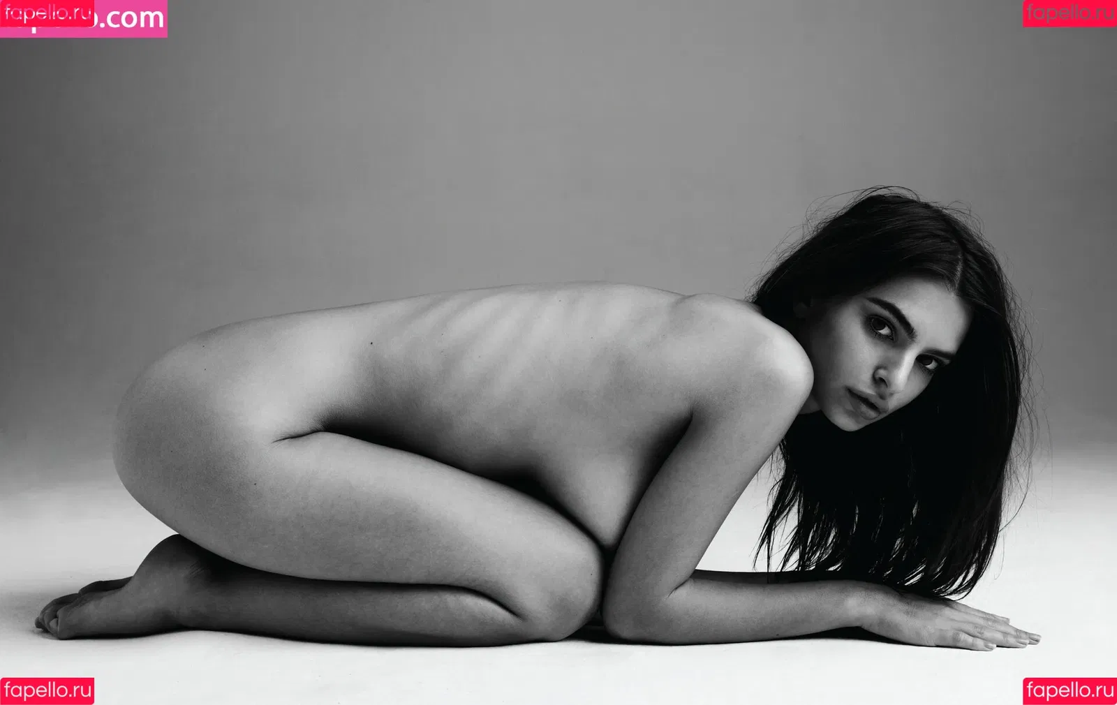 Emily Ratajkowski / emrata Onlyfans Photo Gallery 