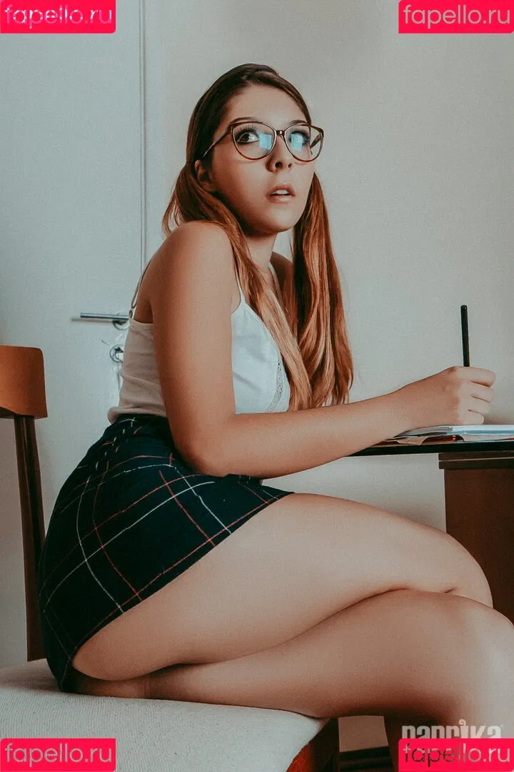 Paprika / callherpaprika / ngpaprika Onlyfans Photo Gallery 