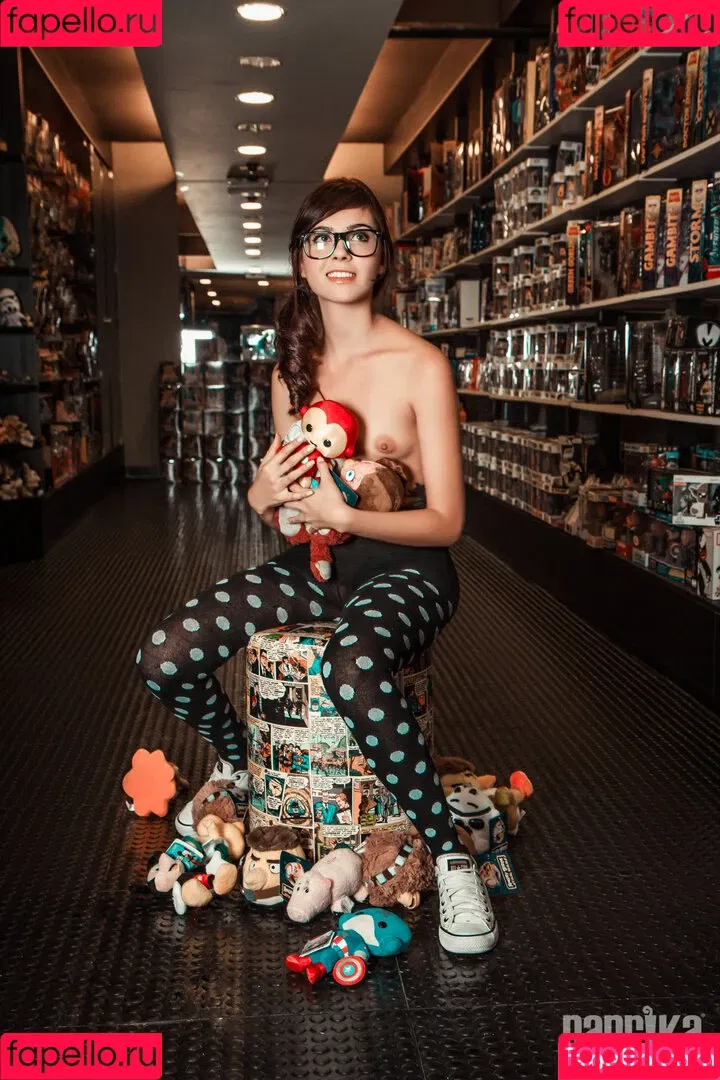 Paprika / callherpaprika / ngpaprika Onlyfans Photo Gallery 