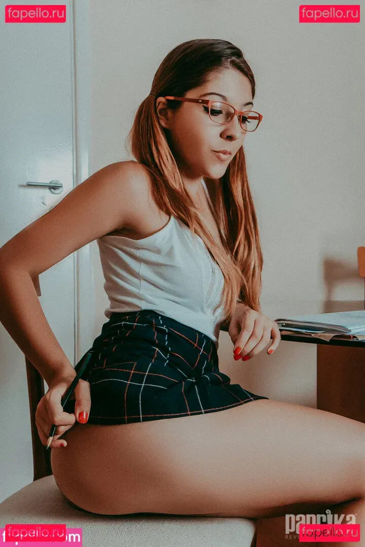 Paprika / callherpaprika / ngpaprika Onlyfans Photo Gallery 